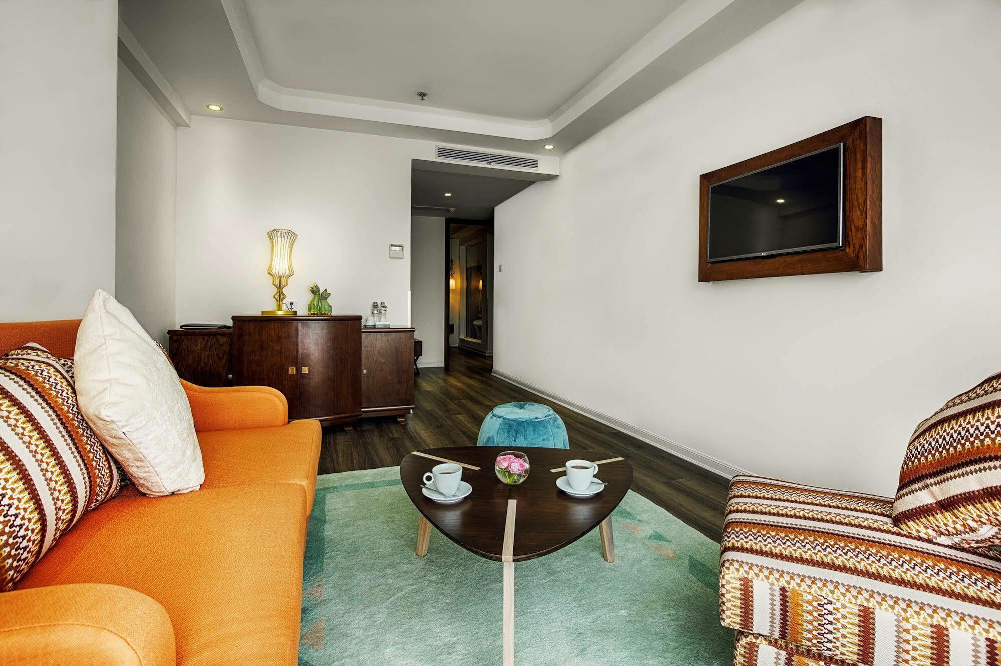 Adaline Hotel And Suite Da Nang Zewnętrze zdjęcie